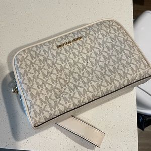 Michael Kors makeup bag